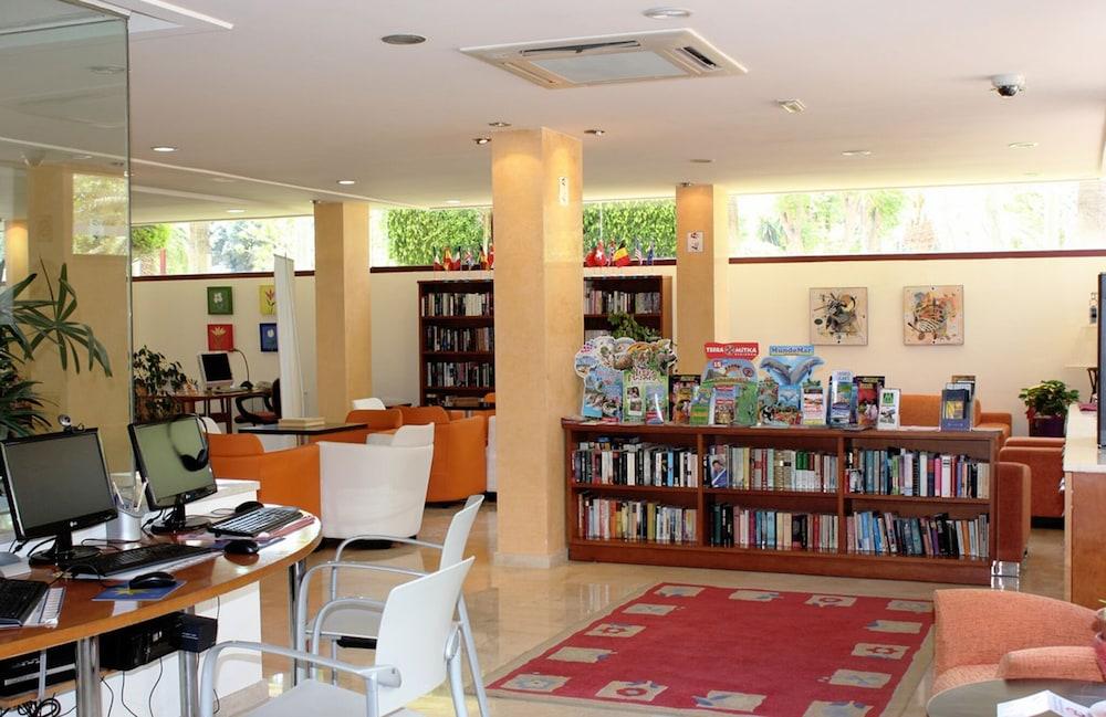 Apartamentos Albir Confort - Avenida III El Albir Luaran gambar